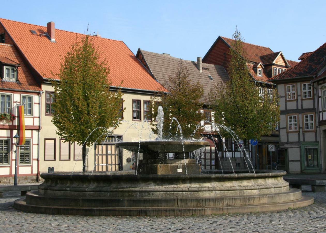 Schoene Ferienwohnung Am Mathildenbrunnen 크베들린부르크 외부 사진